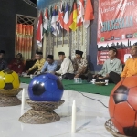 Para tokoh dari beberapa komunitas dan lintas agama saat menggelar doa bersama untuk tragedi Kanjuruhan dan suksesnya KTT G-20 dan Pemilu Serentak 2024, Sabtu (8/10/2022) malam. Foto : Ist.