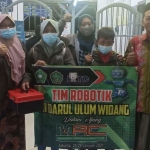 Tim Robotik MI Darul Ulum Widang. (foto: ist)