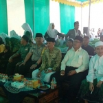 Ketua PCNU Bangkalan, Kapolres, Pengasuh PP. Darul Hikmah KH. Bustami dan Danramil Burneh.