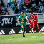 Selebrasi Gali Freitas usai membobol gawang Malut United