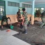 Pembenahan Masjid Sudirman yang berada di dalam Kantor Kodim 0805 Ngawi. (foto: ist).