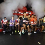 Peserta lari Banteng Night Run di SLG Kabupaten Kediri. Foto: Ist