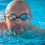 Berenang merupakan salah satu pilihan olahraga untuk menyehatkan jantung. 