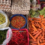 Harga cabai dan telur di Yogyakarta hari ini turun. Foto: Sulthon/Bangsaonline.