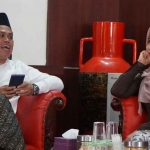 Wali Kota Blitar, Syauqul Muhibbin, saat berbincang dengan anggota DPD RI, Lia Istifhama.