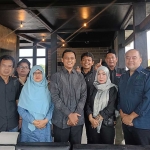 General Affair PT Enero, I Dewa Gede Indra Kusuma Suntaka, saat foto bersama dengan awak media.