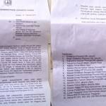 Surat Peringatan (SP) pertama Pemprov DKI terhadap warga Kalijodo. foto: rakisa/ BANGSAONLINE