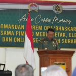 Danrem 084/BJ, Brigjen TNI Terry Tresna Purnama, pada kegiatan Ngopi Bareng bersama awak media.