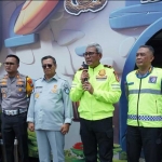 Dirkamsel Korlantas Polri, Brigjen Pol Priyanto (pegang mik), bersama jajaran. Foto: Ist