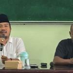 Ketua Komisi II DPRD Bangkalan, Hotib Marzuki (kiri).
