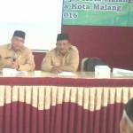 Drs.H.Imron,M.Ag, Kepala Kantor Kemenag Kota Malang, didampingi H.Amsiyono,SH,S.Ag,M.Sy, Kasi Bimas Islam.