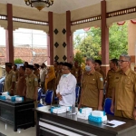 Kepala Desa dan perangkat desa saat mengikuti sosialisasi Saber Pungli di Pendopo Kecamatan Sukorame Lamongan, Senin (28/11/2022).
