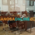 BK DPRD Gresik saat rapat pendalaman penanganan perkara polemik anggota minta jatah rumah murah di The Oso Kedamean. Foto: SYUHUD/BANGSAONLINE
