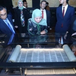 Gubernur Khofifah saat berkunjung ke Bibliotheca Alexandrina, perpustakaan utama dan pusat beradaban dunia di Kota Alexandria, Mesir.