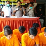 11 tersangka narkoba saat dirilis di Mapolres Bangkalan.