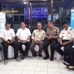 Dialog lalu lintas di kantor Dinas Perhubungan Kabupaten Tuban, Kamis (5/3).