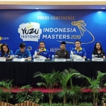 Konferensi pers jelang yang digelar oleh Panpel Kejuaraan Yuzu Indonesia Masters 2019, Senin (30/09). foto: IWAN IRAWAN/ BANGSAONLINE
