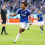 Assan Ouedraogo saat membela FC Schalke 04 di kasta kedua Liga Jerman. 