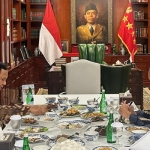 Pertemuan Presiden Prabowo Subianto dan mantan Presiden Joko Widodo (Jokowi) di kediaman pribadi Prabowo, Jalan Kertanegara IV, Jakarta Selatan, Sabtu 4 Oktober 2025. Foto: Rmol