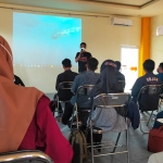 Para kader PKS Kabupaten Kediri saat mengikuti pelatihan pemasaran digital dari Genpro. Foto: ist.