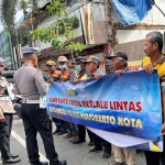 Sosialisasi untuk jukir atau juru parkir yang digelar Satlantas Polres Mojokerto Kota.