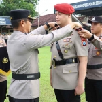 Sertijab atau serah terima jabatan yang berlangsung di Mapolres Mojokerto Kota.