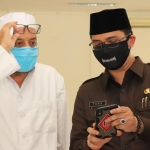 Plt. Wali Kota Pasuruan Raharto Teno Prasetyo, S.T. bersama Habib Taufiq bin Abdul Qodir Assegaf.