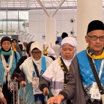 Para jemaah haji lansia yang siap-siap kembali ke tanah air. Foto: bangsaonline
