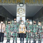 Bupati Pamekasan Baddrut Tamam saat silaturrahim ke Mako Akademi Militer (Akmil) di Magelang, Jawa Tengah, Selasa (20/4/2021).