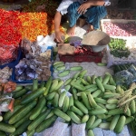 salah satu pedagang di Pasar Baru Tuban. Foto: Bangsaonline.