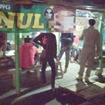 Warung Inul di area GOR Joyoboyo Kota Kediri yang digerebek karena digunakan pesta miras. foto: ist