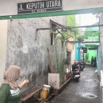 Lokasi curanmor atau pencurian kendaraan bermotor milik seorang kurir di Surabaya.