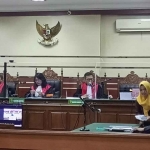 Sidang kasus pemotongan insentif ASN di BPPD Sidoarjo.
