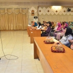 Wabup Moh. Qosim saat menyampaikan paparan dalam workshop di di Ruang Mandala Bakti Praja Kantor Bupati Gresik, Rabu (18/12). foto: ist.