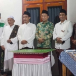 Ketua Yayasan Darussalam RP. A. Wasirul Jihad foto bersama Kepala Kemenag Pamekasan dan beberapa tokoh yang hadir.