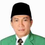 H. Iskandar Zulkarnain Syaichu.