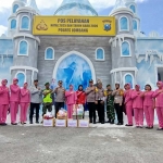 Kapolres Jombang, AKBP Ardi Kurniawan, saat meninjau salah satu Pos Pelayanan. 