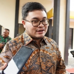 Bupati Kediri, Hanindhito Himawan Pramana
