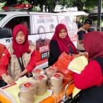 Baksos yang digelar Baguna PDIP Sidoarjo di wilayah Porong, Minggu (11/1). foto istimewa