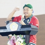Prof Dr Aksin Wijaya saat menjadi pembicara di Pengenalan Kehidupan Kampus Mahasiswa Baru (PKKMB Sakera) UTM, di Gedung Pertemuan, Selasa (2/7/2022).