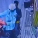 Rekaman CCTV pencuri di kawasan Bebekan Selatan, Kelurahan Bebekan, Kecamatan Taman, Sidoarjo.