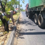 Lokasi kecelakaan di di Jalan Raya Sarirogo, Kecamatan Sidoarjo Kota, Kabupaten Sidoarjo, yang menewaskan pengendara motor, Rabu (27/9/2023).
