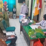 Dalam rangka pemantauan, Tim Ombudsman Jatim mendatangi panitia PPDB di Kota Madiun, Kamis (17/6/2021).