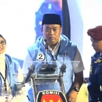 Salah satu pasangan calon bupati dan wakil bupati saat debat yang digelar KPU Kabupaten Blitar.