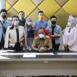 Wawali Surabaya Armuji mengumpulkan influencer dan konten kreator Surabaya di rumah dinas Wakil Wali Kota Surabaya, Selasa (9/3/21).