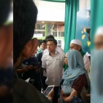 Direktur Komersial PT Rajawali Nusantara Indonesia, Ardiansyah Chaniago, saat memberi keterangan kepada media usai peresmian BUMNU Grosir Jember.