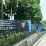 SMA Negeri 1 Dampit Kabupaten Malang.