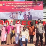Pemkot bersama Polres Batu menggelar kegiatan Vaksinasi Merdeka Semeru Bagi Penyandang Disabilitas di Kota Batu, Selasa (10/08) pagi.