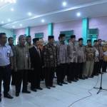 Panitia Penyelenggara Ibadah Haji (PPIH) Embarkasi Surabaya saat dilantik beberapa waktu lalu. 1 September nanti calon jemaah haji (CJH) mulai diberangkatkan ke Tanah Suci. foto: nur faishal/HARIAN BANGSA