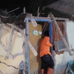 Salah satu rumah warga situbondo yang terdampak gempa